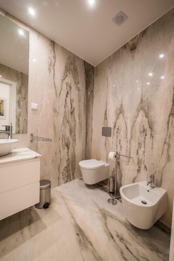 Sunshine House - Exclusive Apartment - Home By The Castle Lisboa Exteriör bild