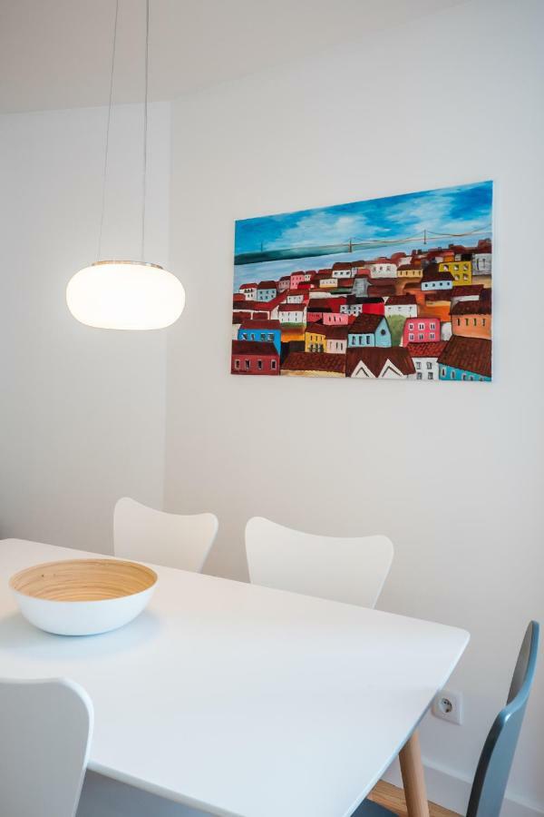 Sunshine House - Exclusive Apartment - Home By The Castle Lisboa Exteriör bild